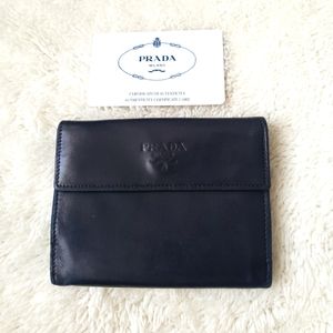 ❣Prada Compact Wallet ❣